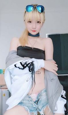 女教师教室hd在线观看