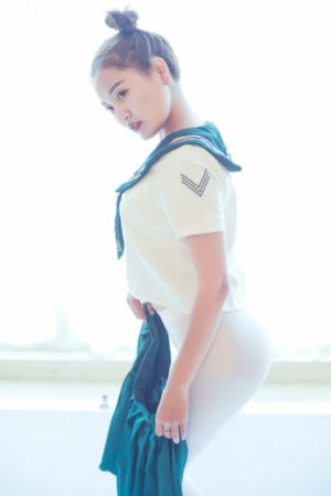 《年轻女教师2》电影