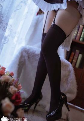 艳妇臀荡乳欲伦交换在线播放