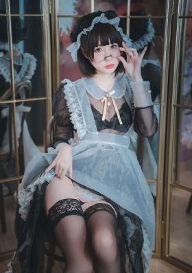 老板的年轻妻子
